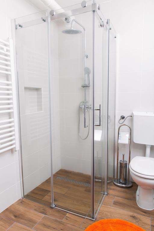 Apartment Koral Рума Екстер'єр фото